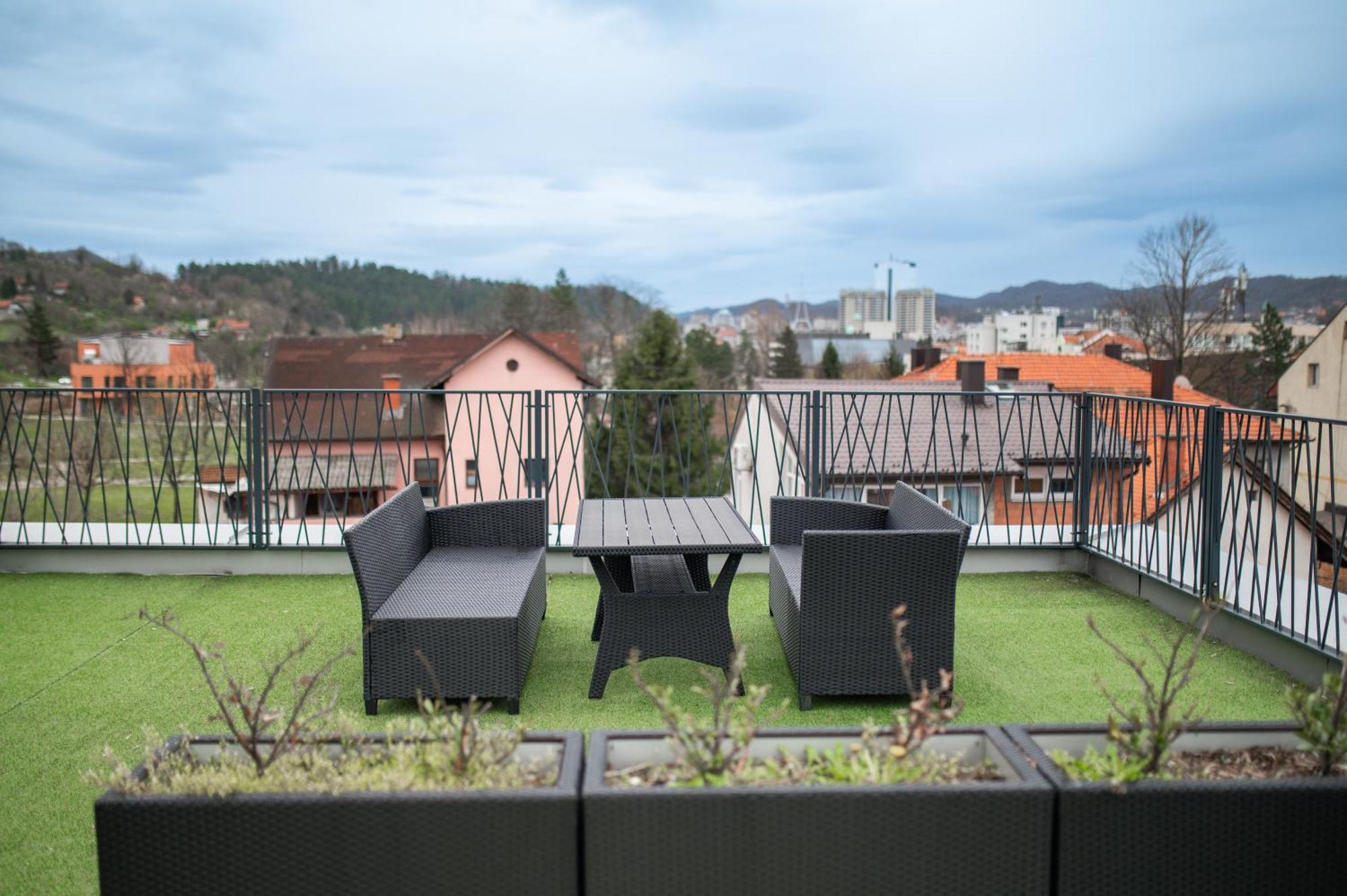 Apartment Vila Idila Тузла Екстериор снимка