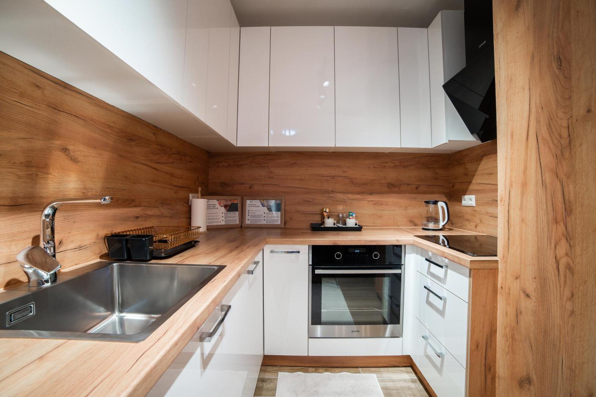 Apartment Vila Idila Тузла Екстериор снимка