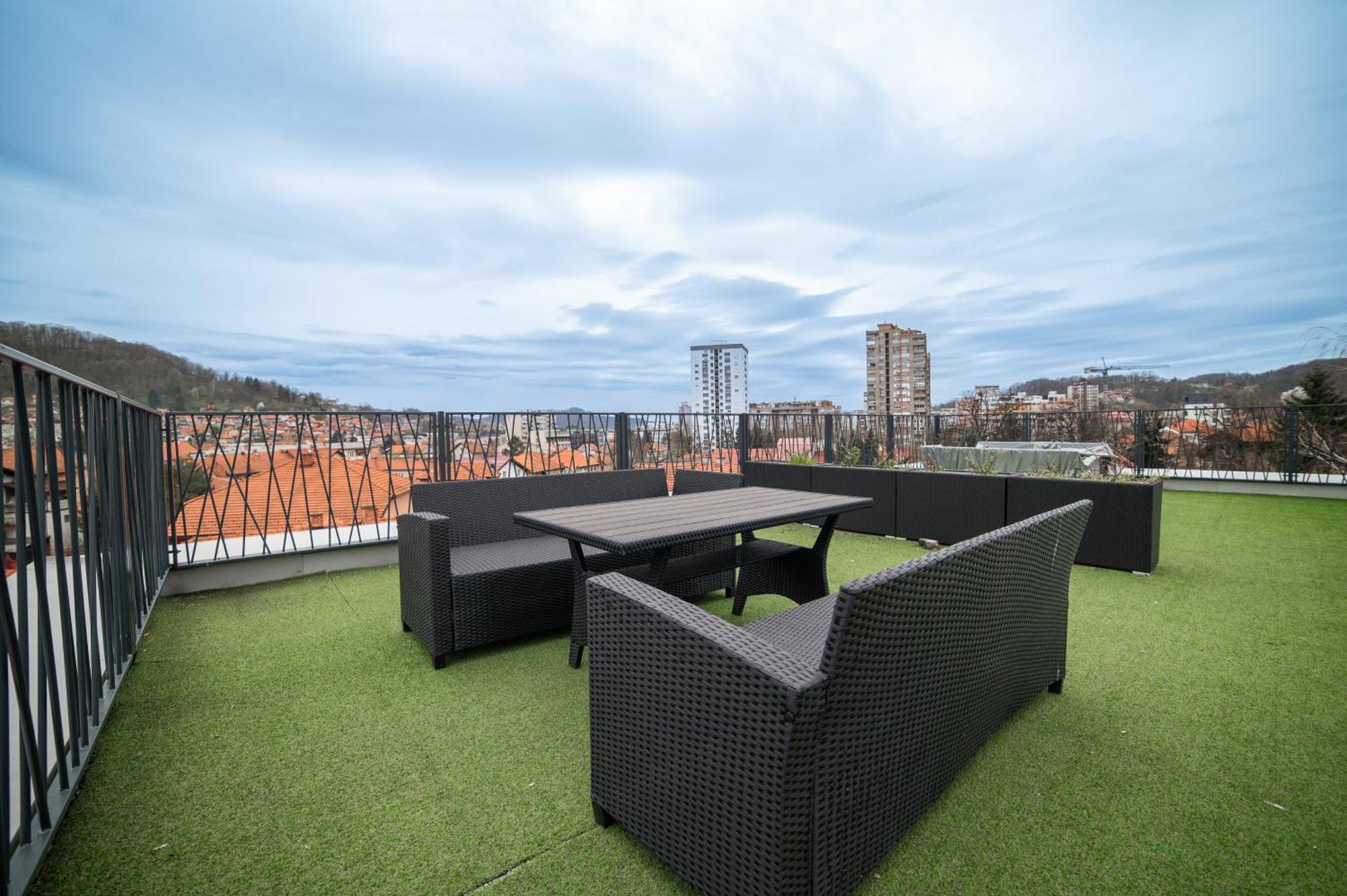 Apartment Vila Idila Тузла Екстериор снимка